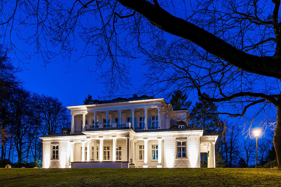 Goßler Haus in der Abenddämmerung, Hamburg-Blankenese, Hamburg, Deutschland