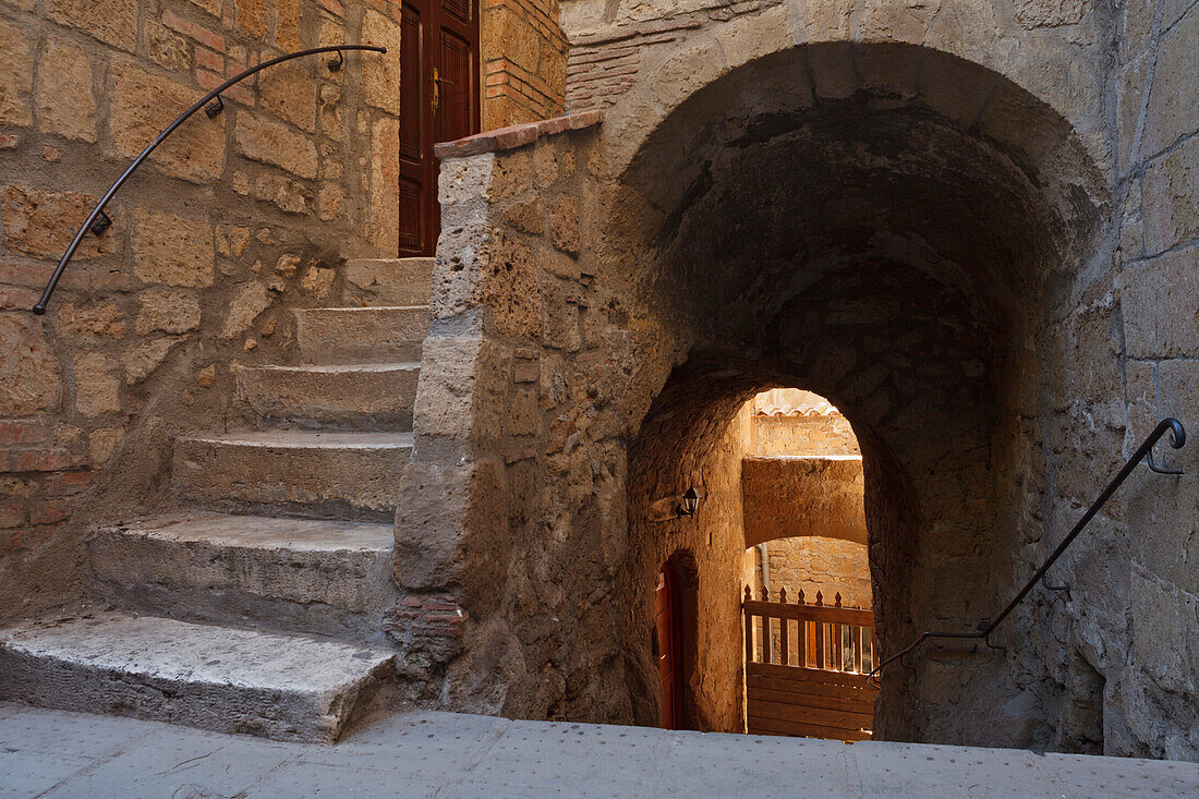 Steps next to a passage, Pitigliano, hill town, province of Grosseto, Tuscany, Italy, Europe