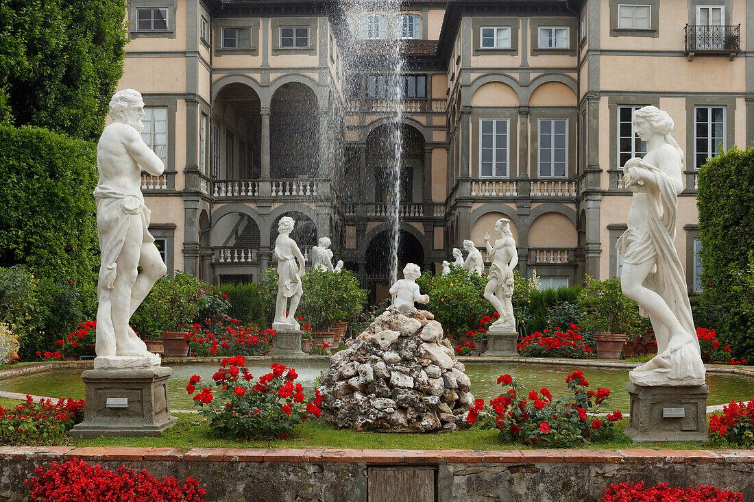 Fountain with statues in the baroque garden, Palazzo Pfanner palace, historic centre of Lucca, UNESCO World Heritage Site, Lucca, Tuscany, Italy, Europe