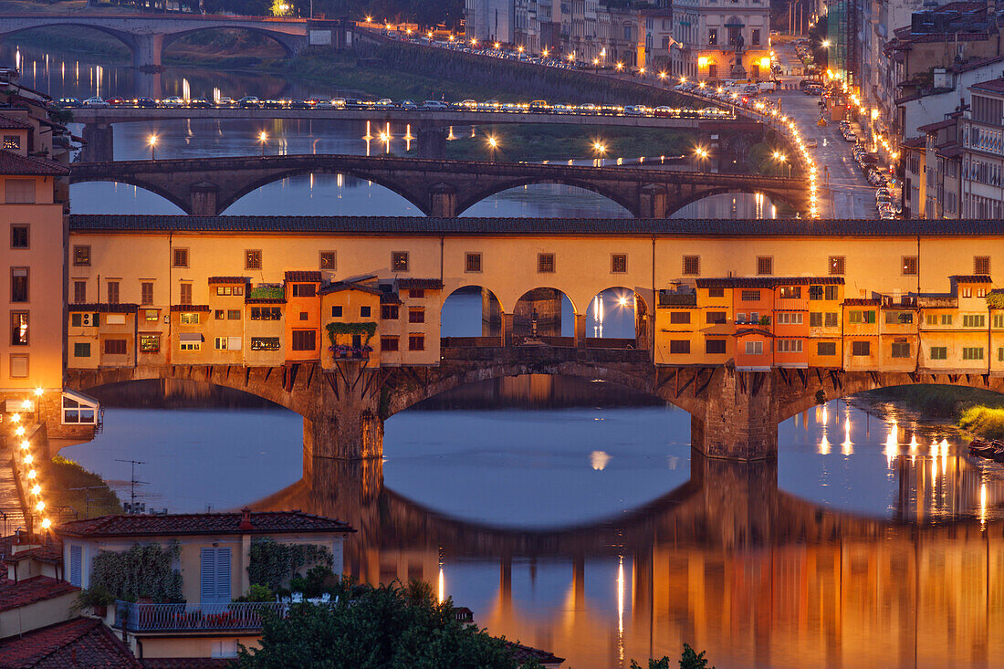 Ponte Vecchi over the Arno river at night with reflection, historic centre of Florence, UNESCO World Heritage Site, Firenze, Florence, Tuscany, Italy, Europe