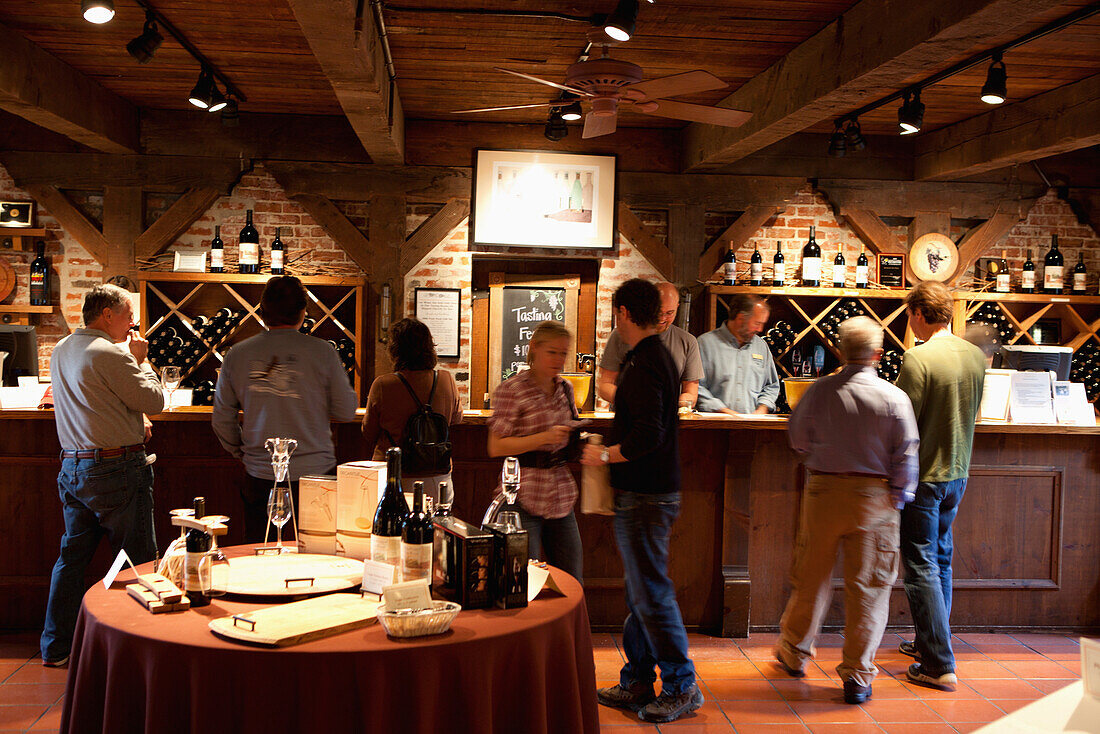 USA, California, enjoying the tasting room at Bartholomew Park winery and vineyard