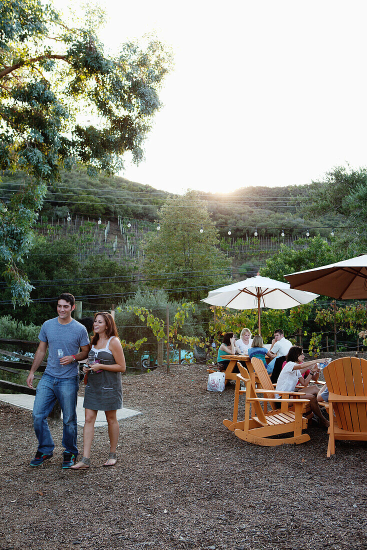 USA, California, Malibu, people dine and drink wine in the Malibu Hills at Saddleback Ranch