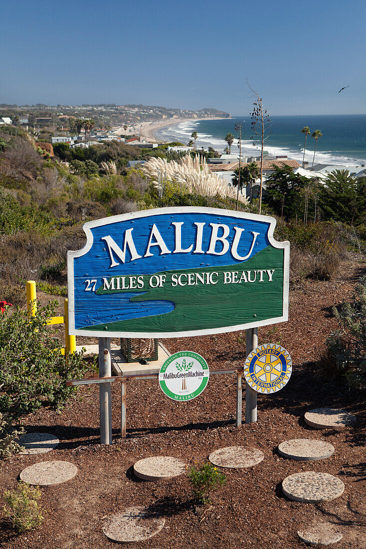 USA, California, Malibu, a road sign on the Pacific Coast Hwy, Zuma Beach in the distance