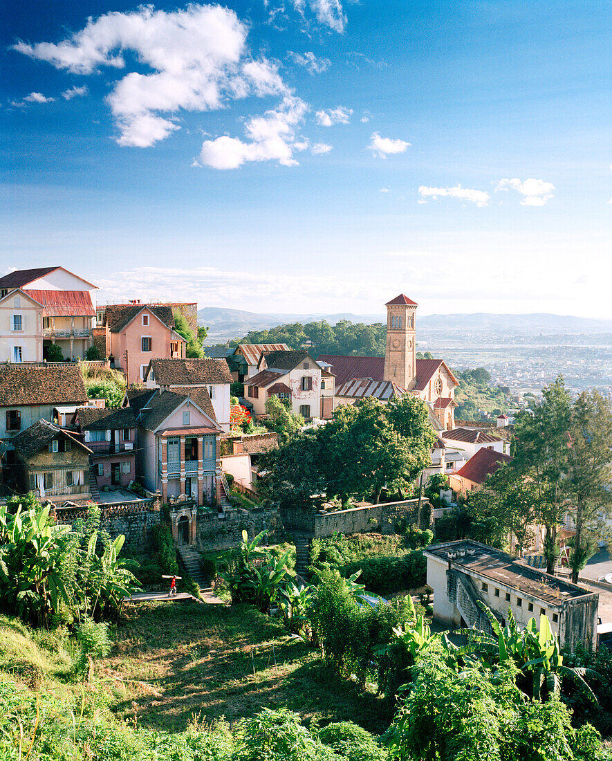 MADAGASCAR, Antananarivo with mountain ranges in background