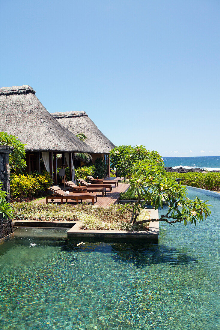 MAURITIUS, Chemin Grenier, South Coast, a luxury suit and private pool at the Hotel Shanti Maurice