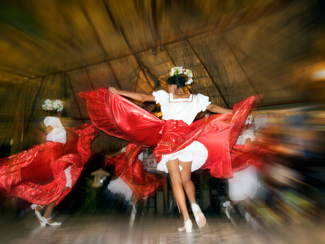 NICARAGUA, dancers performing at a restaurant in downtown San Juan del Sur