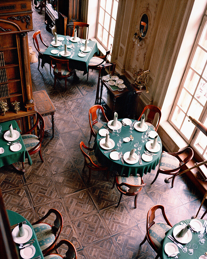 RUSSIA, Moscow, The library dining room at the second floor of the Cafe Pushkin.