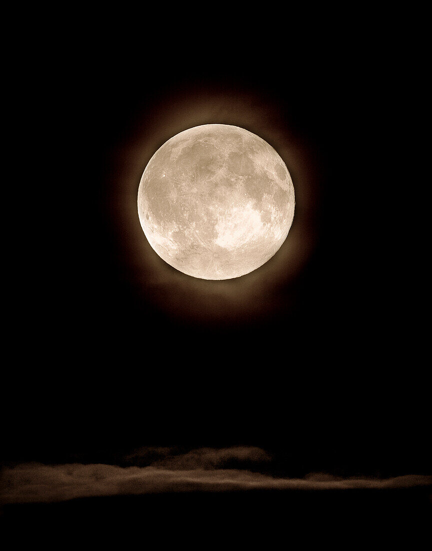 USA, Alaska, full moon at night, Redoubt Bay