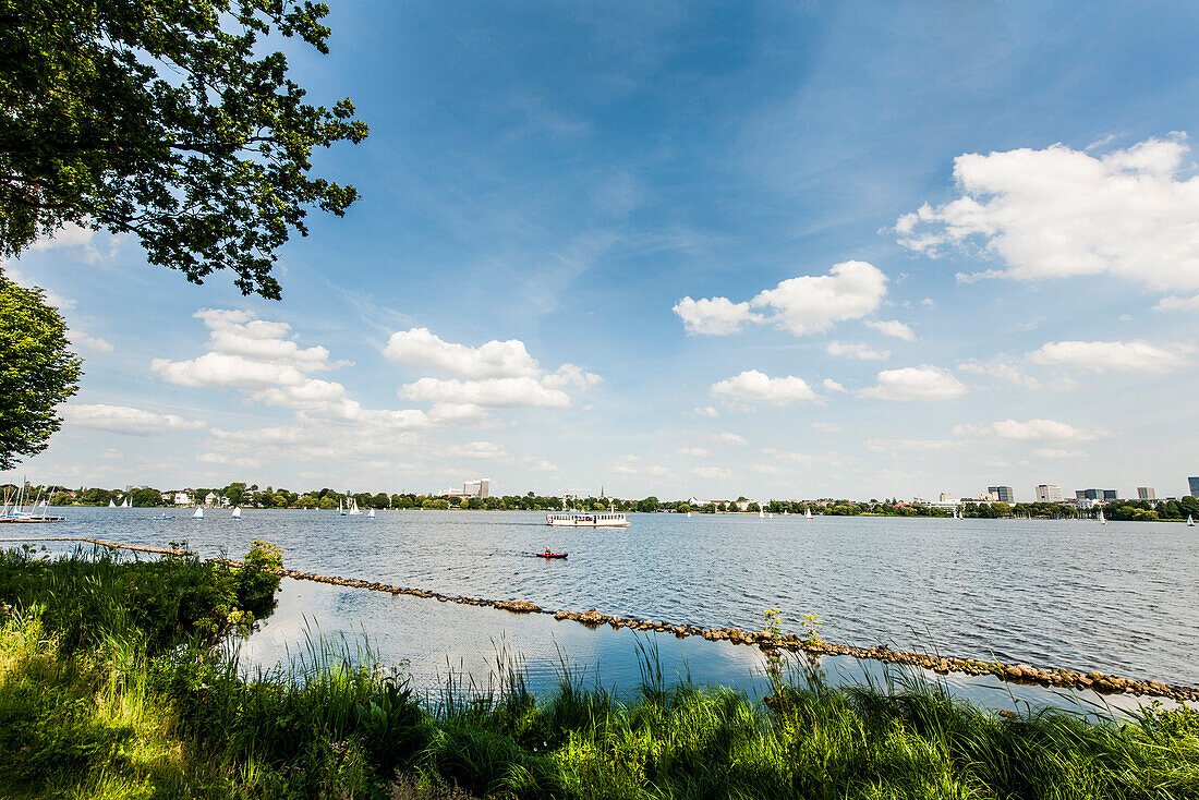 Blick über die Außenalster, Hamburg, Deutschland