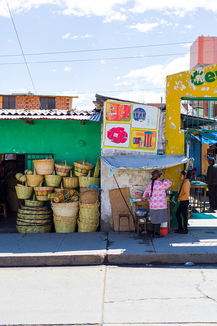 Frauen auf einem Markt, Huaraz, Ancash, Peru