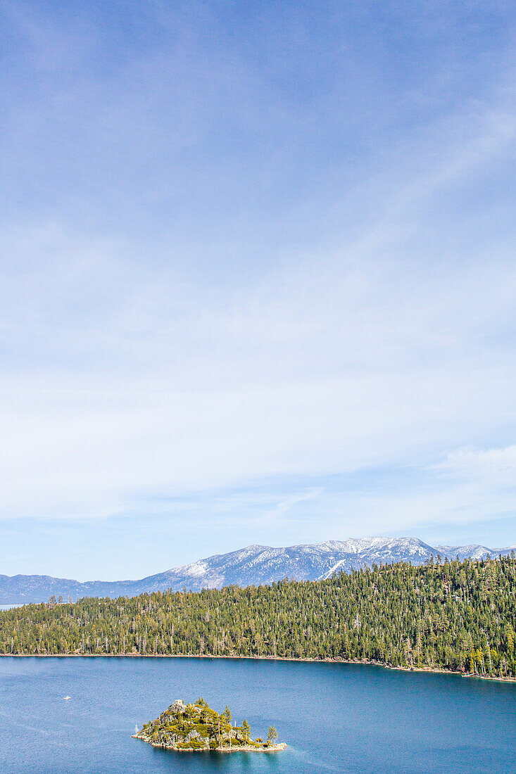 Insel im Lake Tahoe, Kalifornien, USA