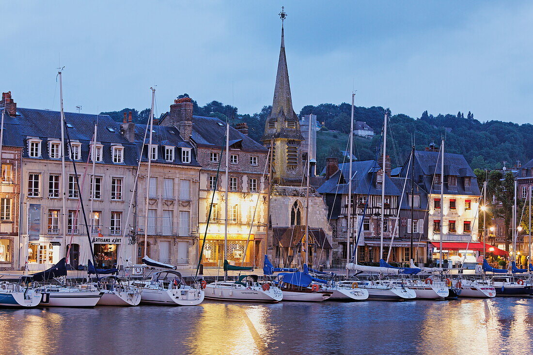 Vieux Bassin is the old part of the harbour, Honfleur, Lower Normandy, Normandy, France