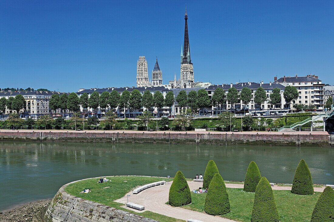 Ile Lacroix in the Seine and the cathedral of Rouen, Normandy, France