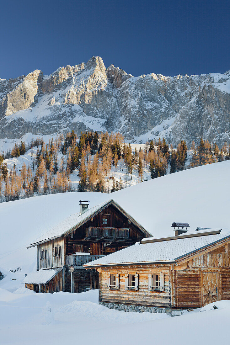 Hütten auf der Neustadlalm, Dachstein, Steiermark, Österreich