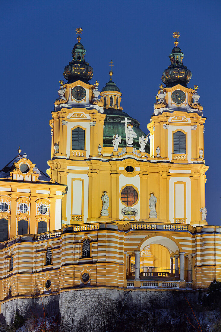 Benediktinerkloster Stift Melk bei Nacht, Melk an der Donau, Wachau, Niederösterreich, Österreich