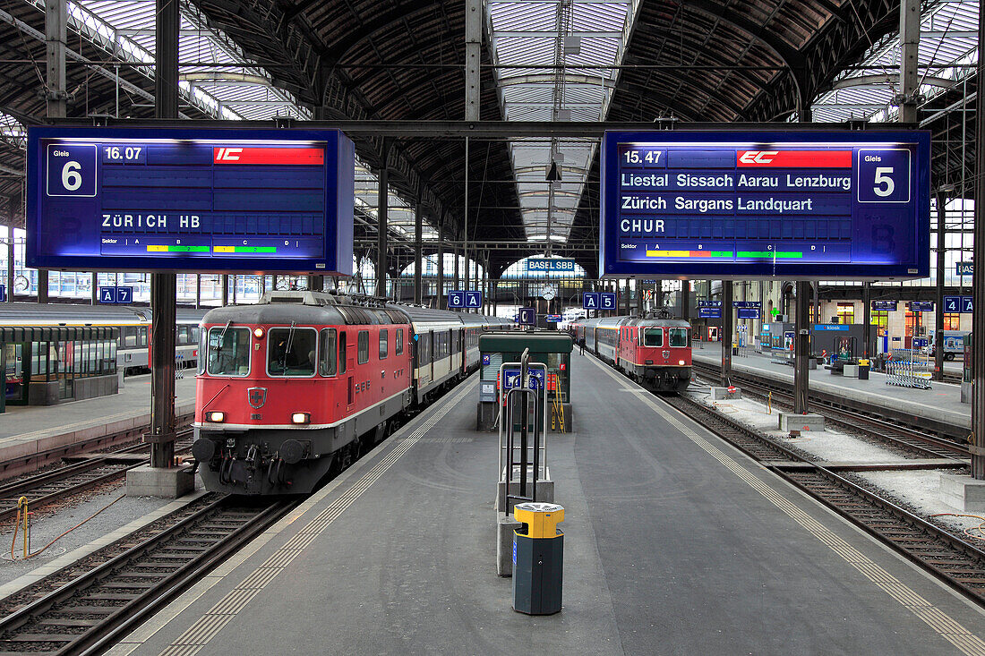 SBB Regional train, Basel City Railway Station, Centralbahnplatz, Canton Basel-Stadt, Switzerland, Europe