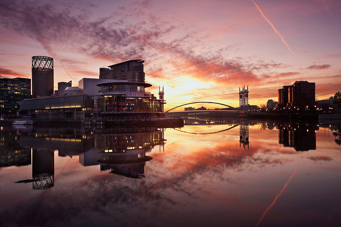 3971 The Lowry Theatre Salford Quays Manchester UK