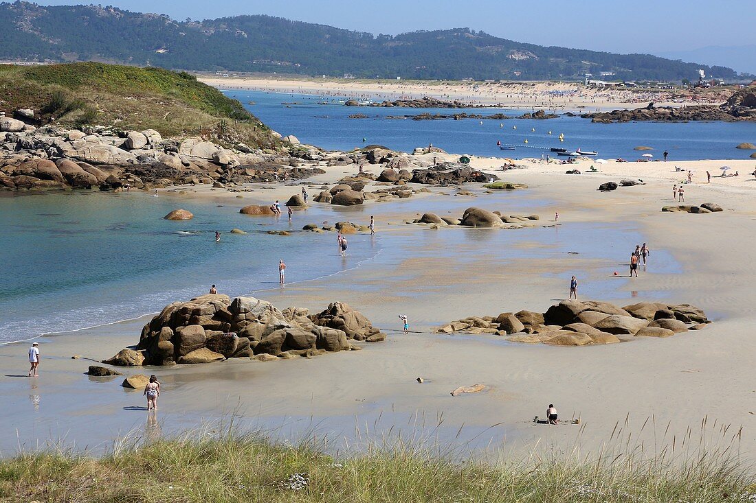 Strand Nosa Señora, A Lanzada, Sanxenxo, Provinz Pontevedra, Galicien, Spanien.