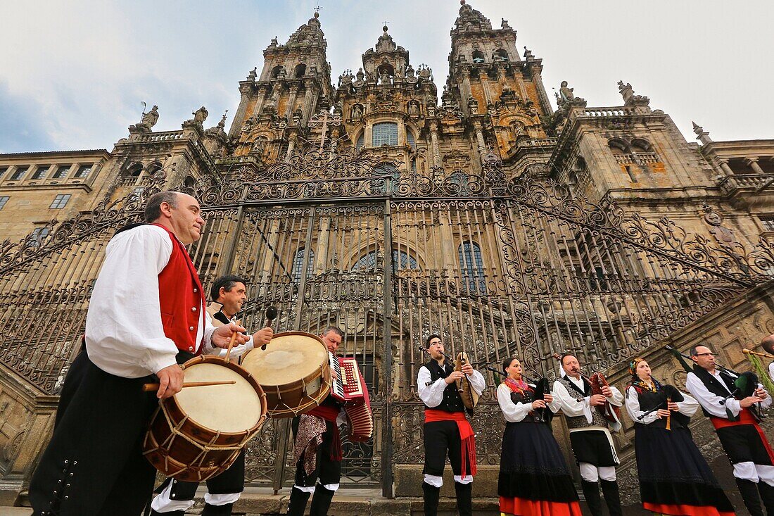 Galician folklore, Cathedral, Praza do Obradoiro, Santiago de Compostela, A Coruña province, Galicia, Spain