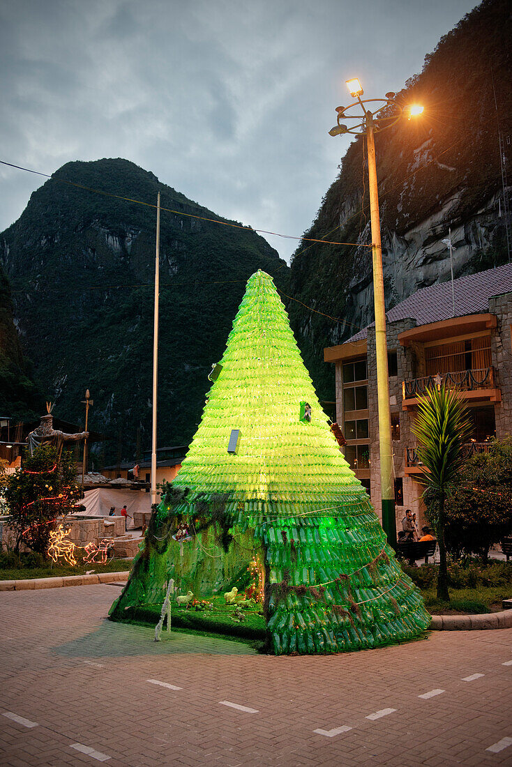 Christmas tree and Jesus crib in the centre of Aguas Calientes, Cusco, Cuzco, Peru, Andes, South America