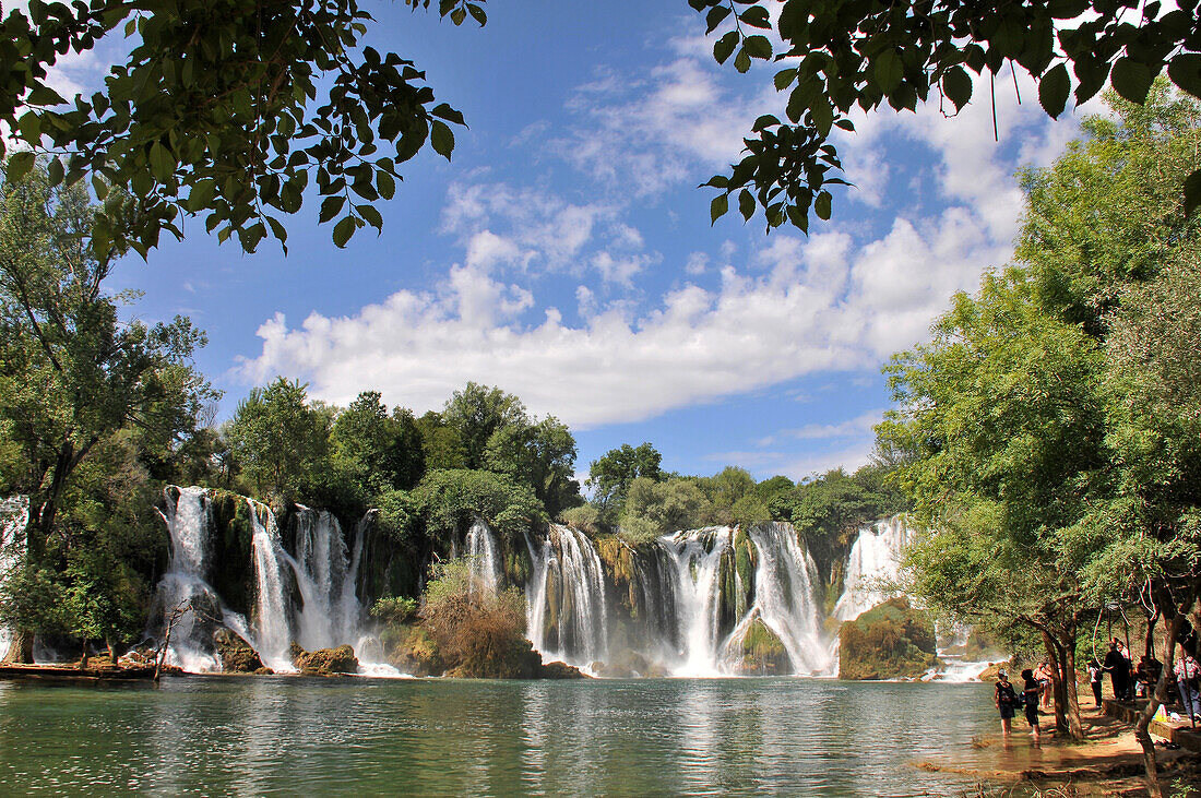 Landschaft mit Wasserfällen zwischen Medugorje und Capljina, Bosnien und Herzegowina