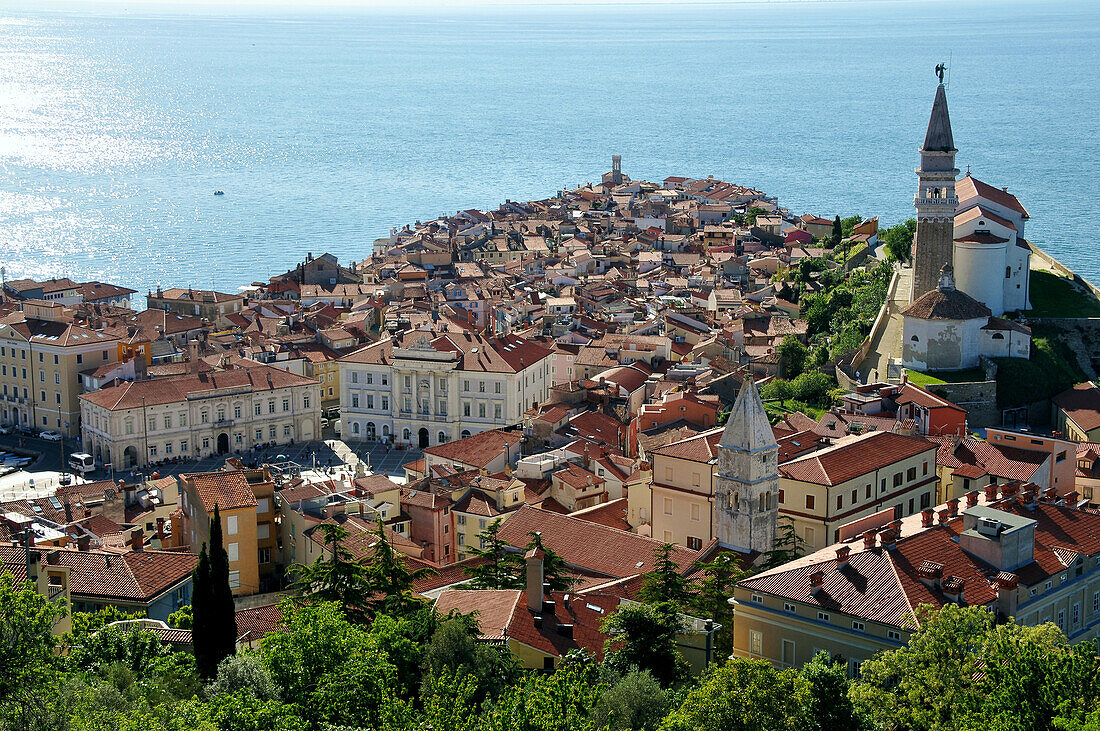 Blick auf Piran von der Stadtmauer, Golf von Triest, Slowenien