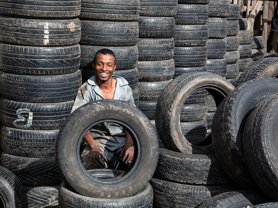 Reifenhändler, Hauptstadt Antananarivo, Madagaskar, Afrika