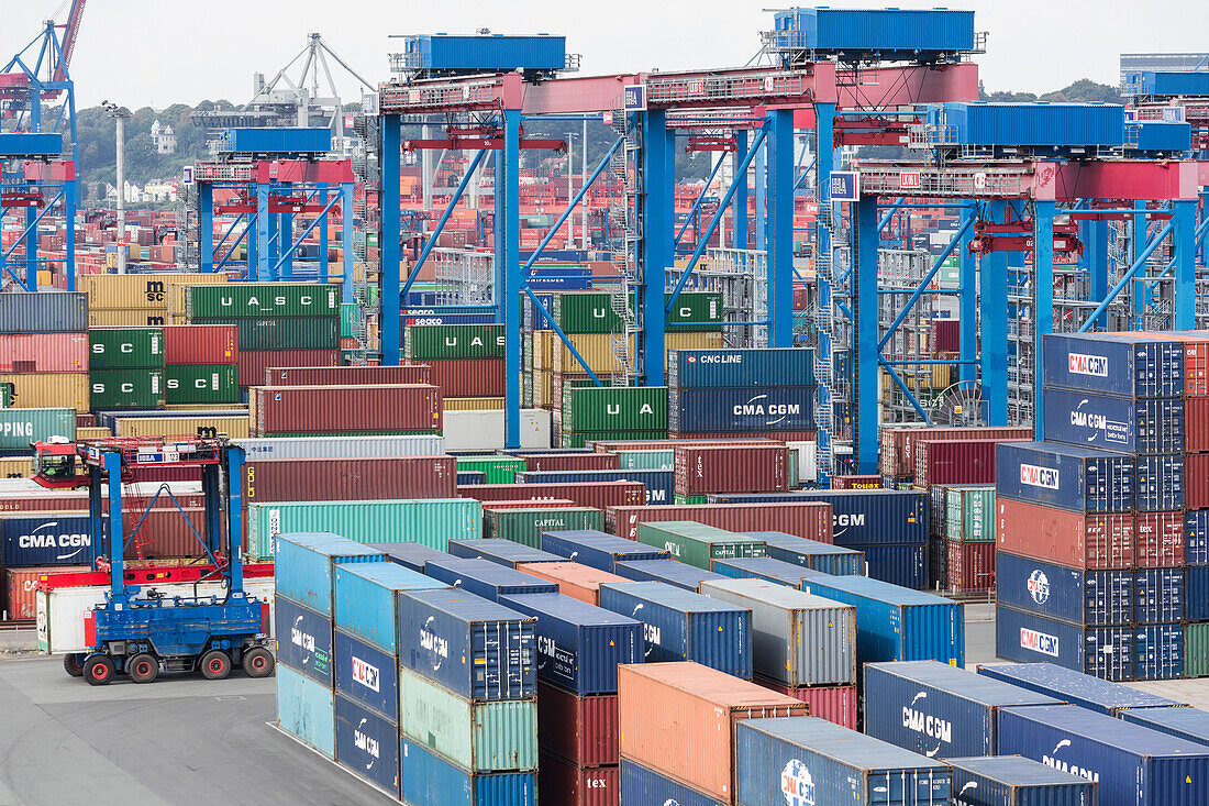 Overview of block storage in the port of Hamburg, Hamburg, Germany