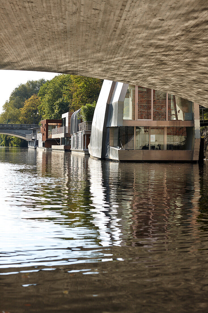 Hausboote auf dem Eilbekkanal, Hamburg, Deutschland