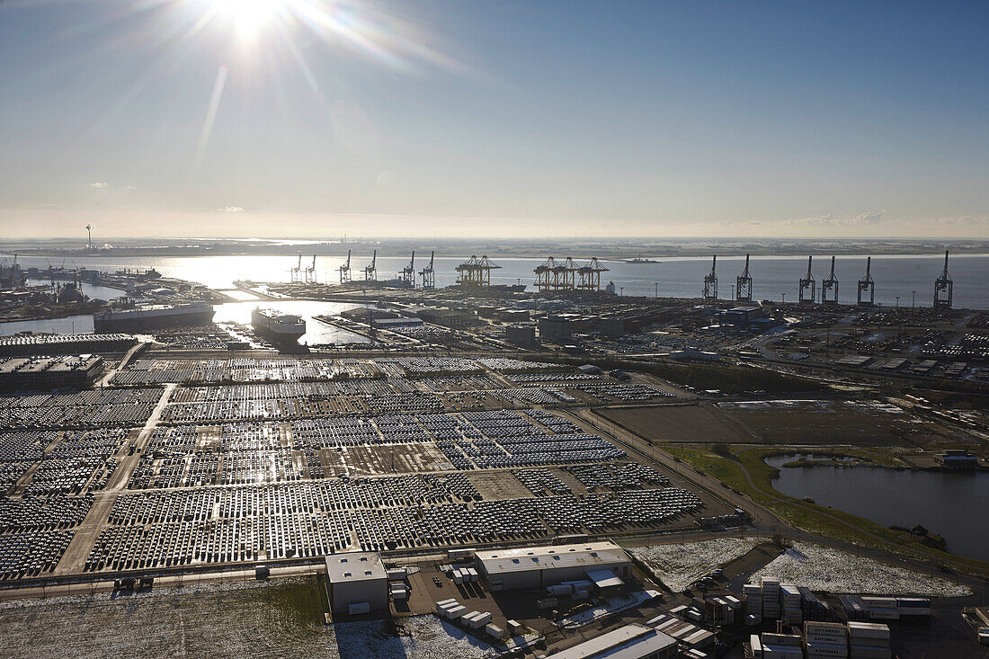 Autoterminal im Hafen, Bremerhaven, Deutschland