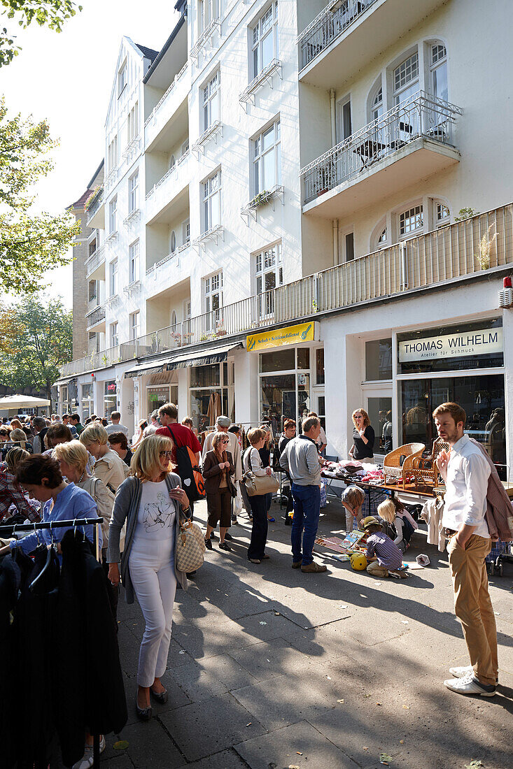 Flohmarkt Lehmweg, Hoheluft Ost, Hamburg, Deutschland