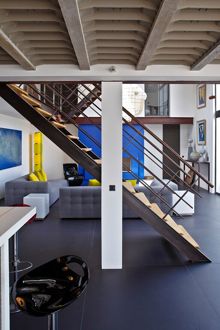 France, Charente-Maritime, Île de Ré, inside of a modern house, living room
