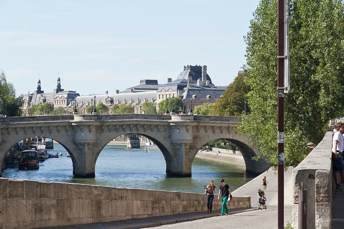 France, Paris, quays of Seine, bridge and Louvre