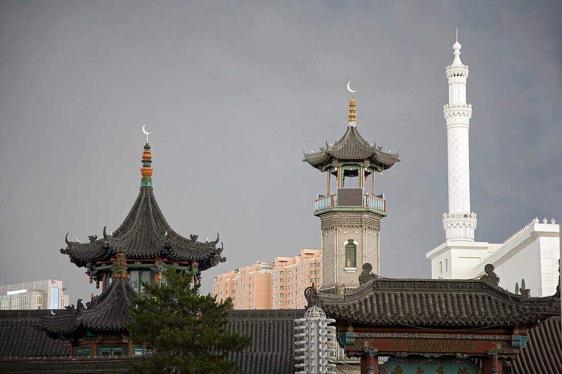 China, Inner Mongolia, Hohhot, chinese mosque, 06/06/2012