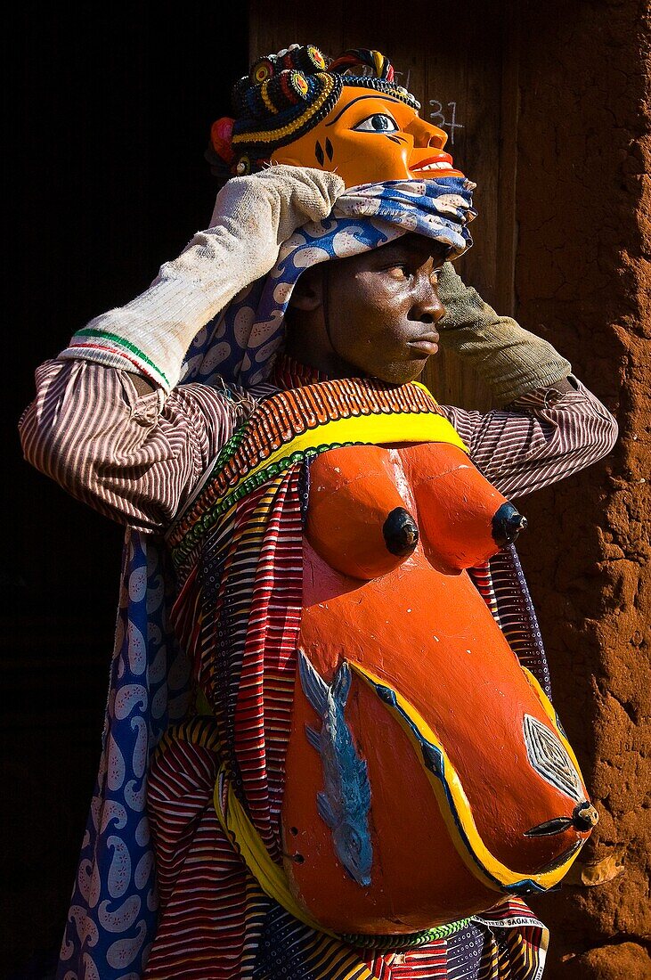 Benin, Zou county, Bagon Dovi-Cové, Henri Ahaouantchémè dressed up like a woman (Adogono) for a ceremony held in honour of the fetisher « Guélédé »