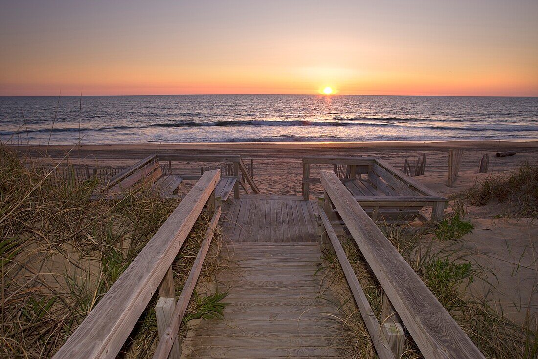 DECK ON DUNE OVERLOOKING BEACH NAGS HEAD OUTER BANKS NORTH CAROLINA USA