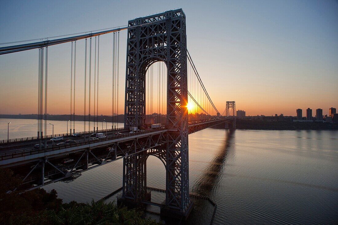 GEORGE WASHINGTON BRIDGE HUDSON RIVER MANHATTAN NEW YORK CITY USA