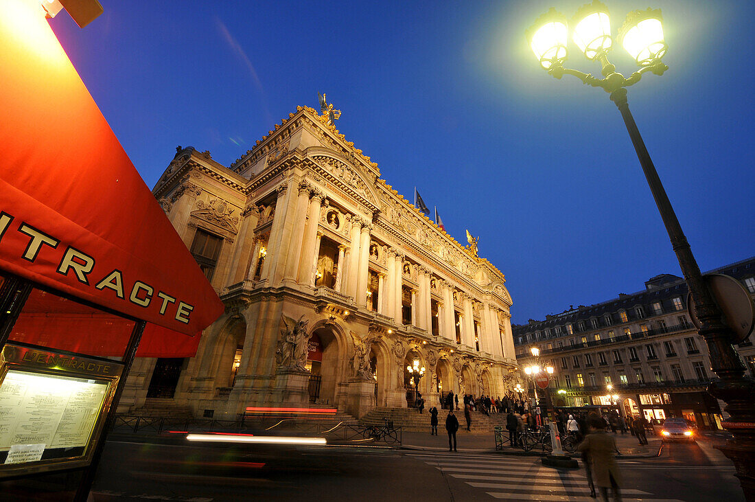 Oper im Abendlicht, Paris, Frankreich