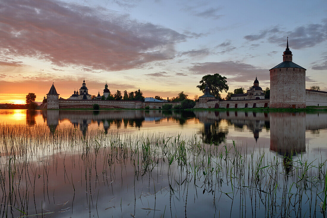 Sonnenuntergang, Kirillo-Belozersky Kloster Kirillov, Region Wologda, Russland