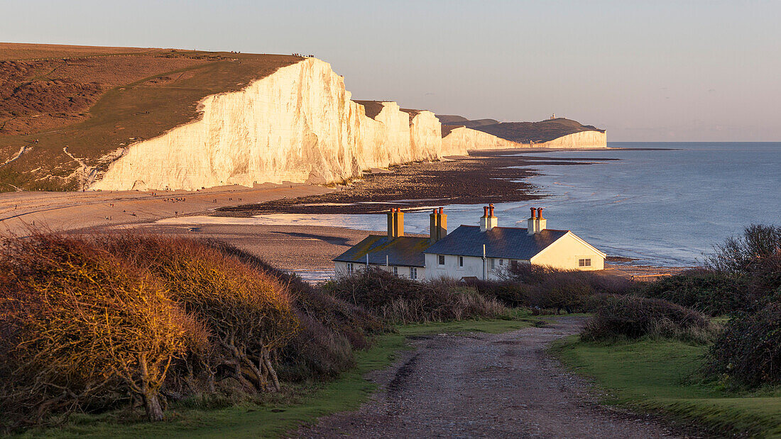 Cuckmere Haven with the chalk cliffs of the Seven Sisters, Eastbourne, England, United Kingdom