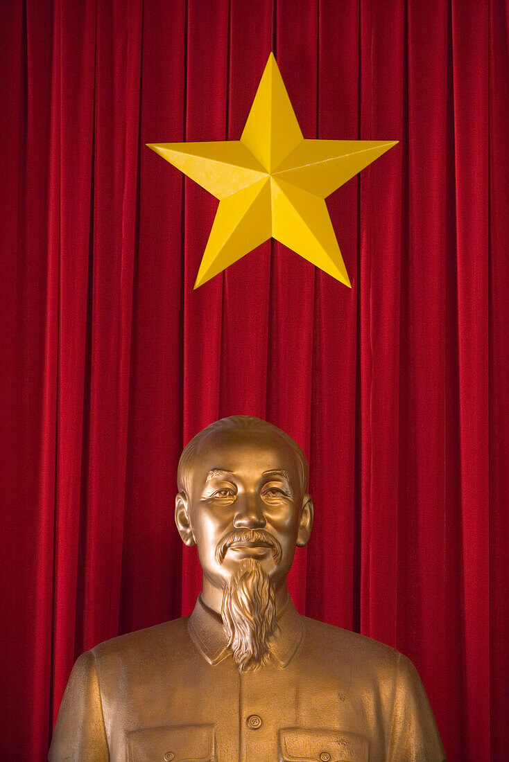 Ho Chi Minh statue inside the Reunification Palace (formerly known as Independence Palace), Ho Chi Minh City, Ho Chi Minh, Vietnam, Asia