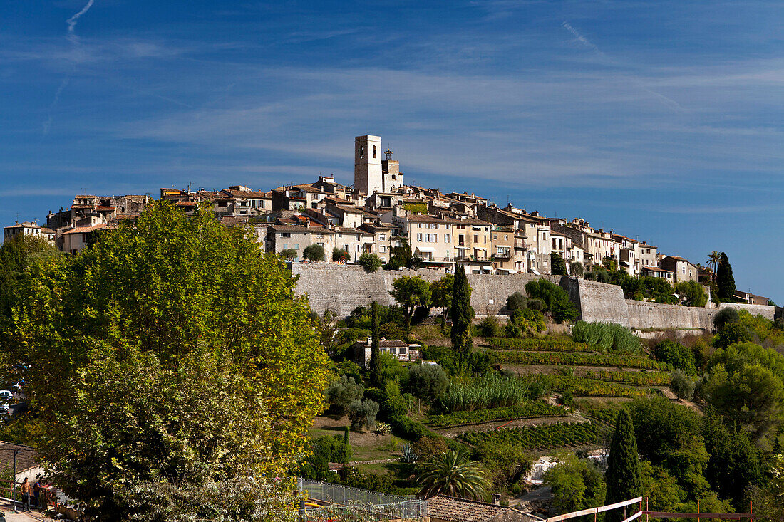 Medieval mountain top village of Saint-Paul-de-Vence, Alpes-Maritimes,  Provence-Alpes-Cote d’Azur, France