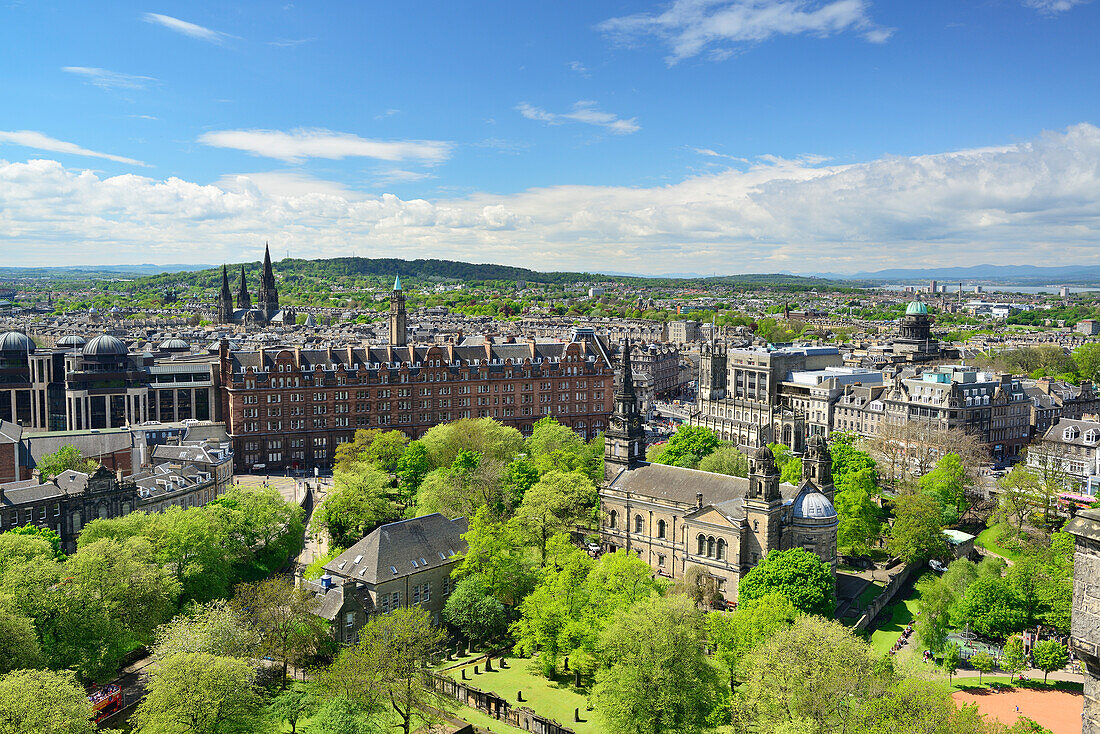 Blick von der Burg von Edinburgh auf Altstadt, UNESCO Weltkulturerbe Edinburgh, Edinburgh, Schottland, Großbritannien, Vereinigtes Königreich