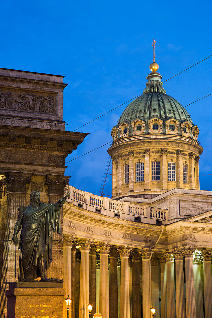 Kazan Cathedral (Kazanskiy Kafedralniy Sobor) along Nevsky Prospect at night, St. Petersburg, Russia, Europe