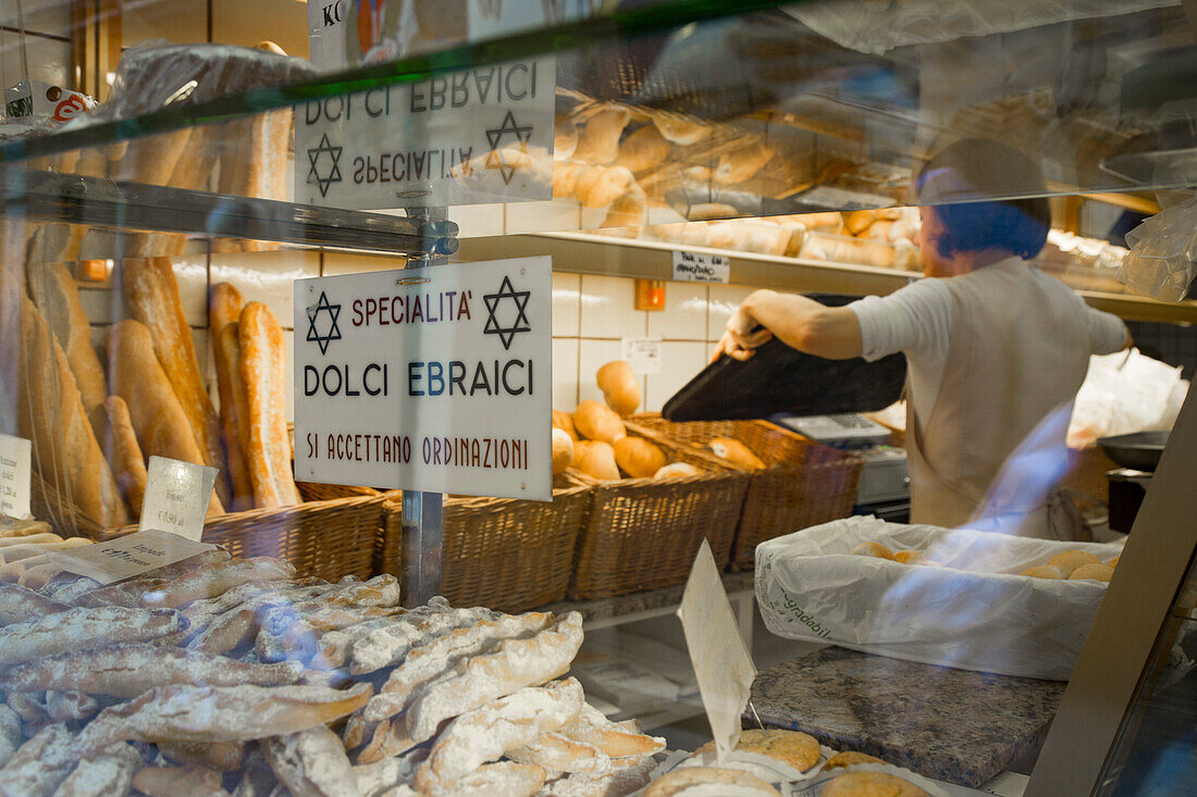 Kosher bread in the Paneterria Volpe Kosher bakery in Ghetto Vecchio, Venice, Veneto, Italy, Europe