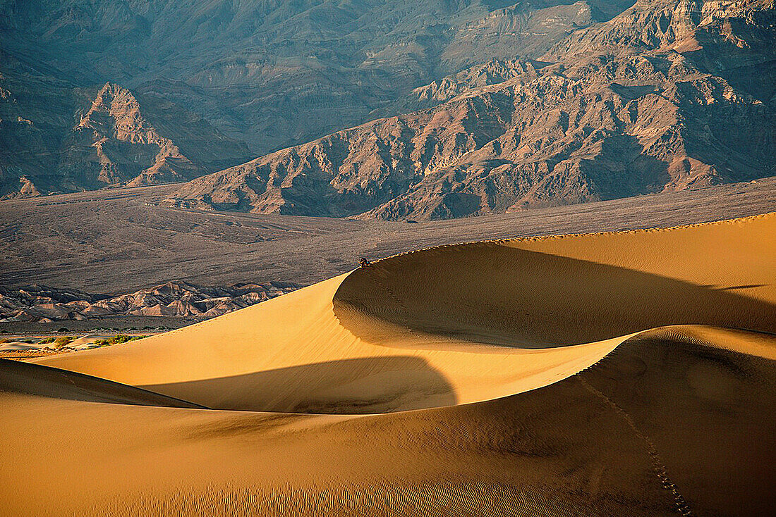 the sand dunes, Death Valley National Park, California, USA