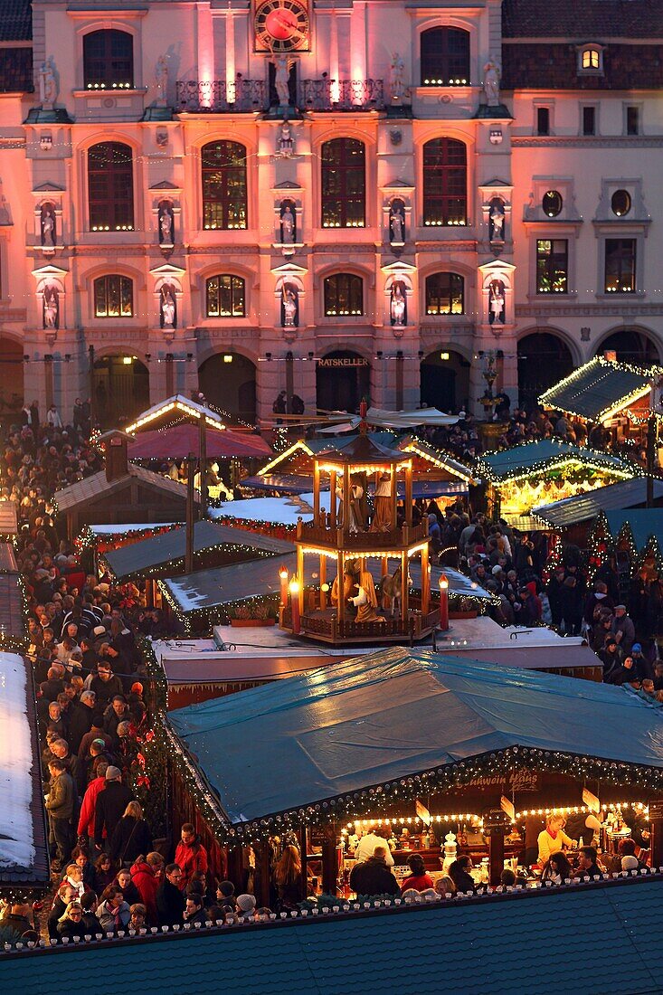 Christmas Market, Lueneburg, Lower Saxonia, Germany, Europe