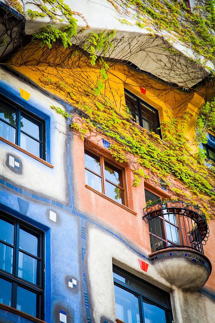 Building designed by Hundertwasser, Hundertwasserhaus, Vienna, Austria, Europe