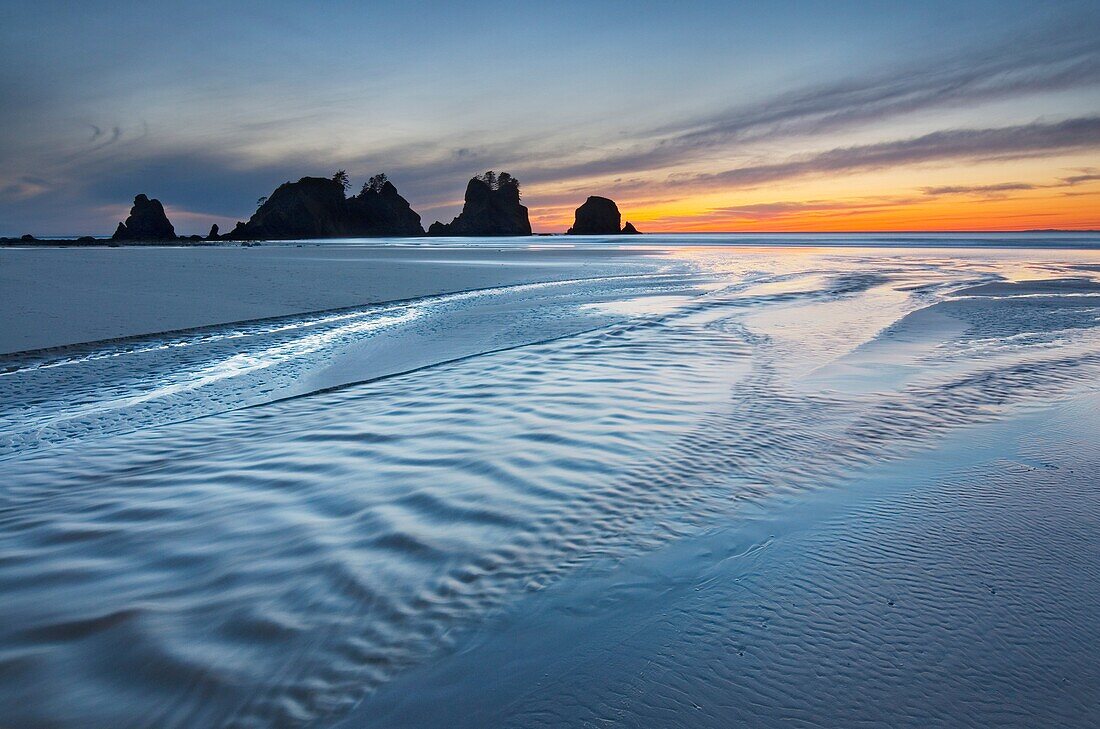 Sunset at Point of the Arches and Shi Shi Beach at low tide, Olympic National Park Washington