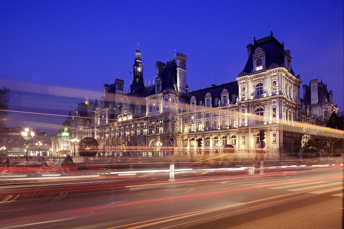 The night view of Hotel de Ville city hall of Paris  Paris  France.